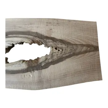 Deska Jesionowa 70x33-40x2,2 cm